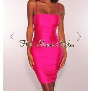 HOT MIAMI STYLES - Neon pink dress